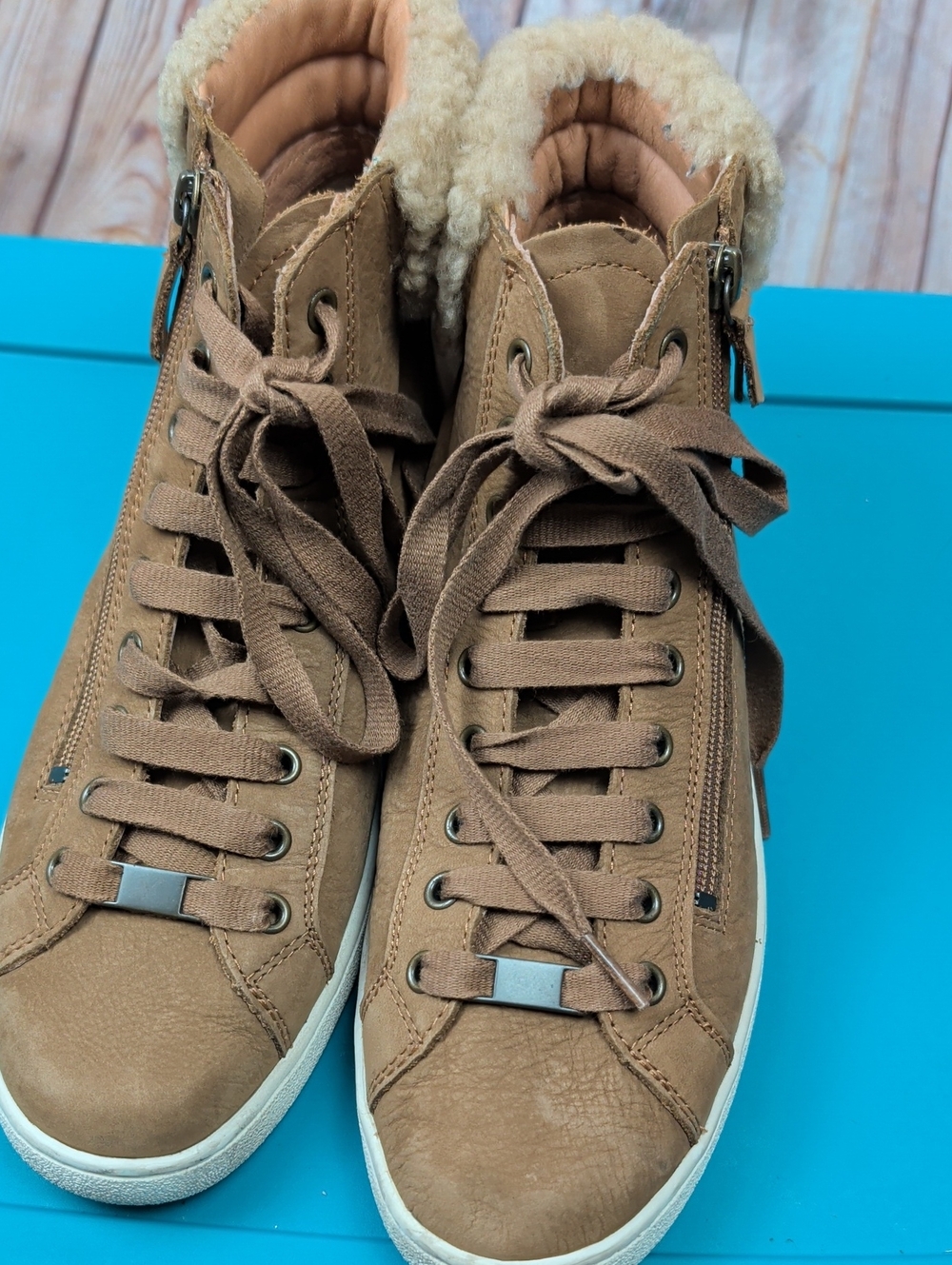 ugg Women's Tan High-Top Sneakers Size 11